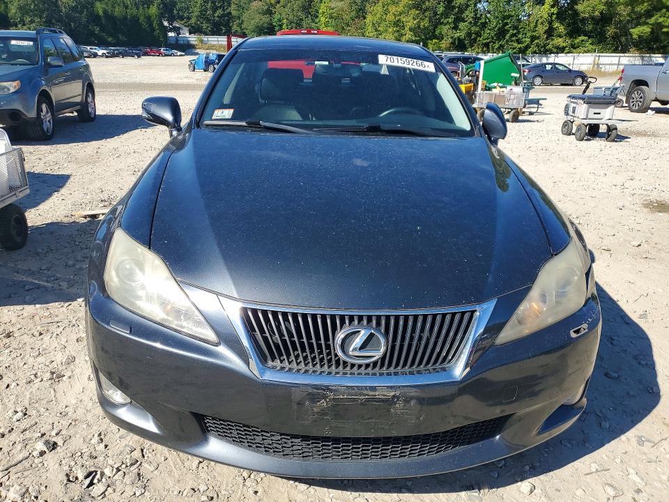 Photo 5 from auction – 2009 LEXUS IS with VIN JTHCK262495035019