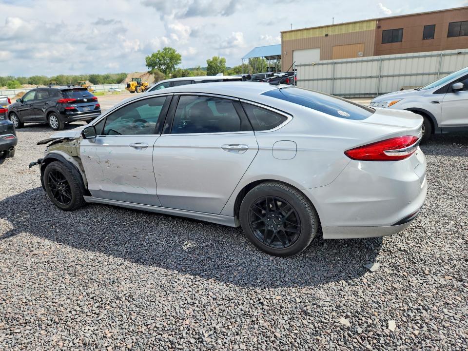 Photo 2 from auction – 2017 FORD FUSION with VIN 3FA6P0HD6HR272549