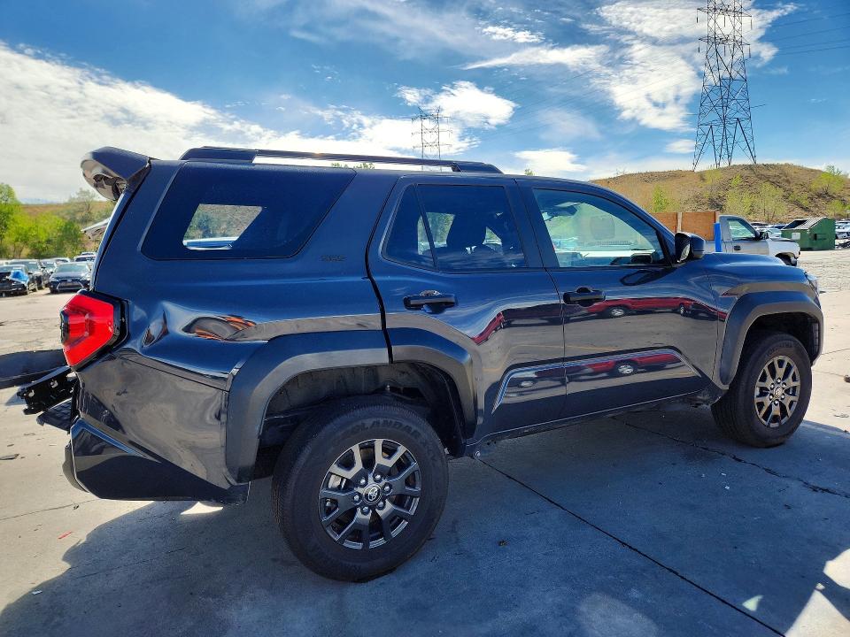 Снимка 3 от търг – 2025 TOYOTA 4RUNNER с VIN JTEVA5BR6S5033064