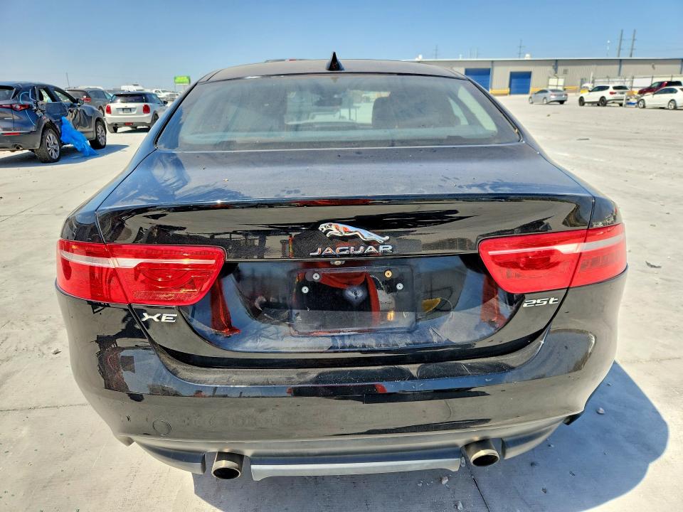 Photo 6 from auction – 2019 JAGUAR XE with VIN SAJAR4FX8KCP48214