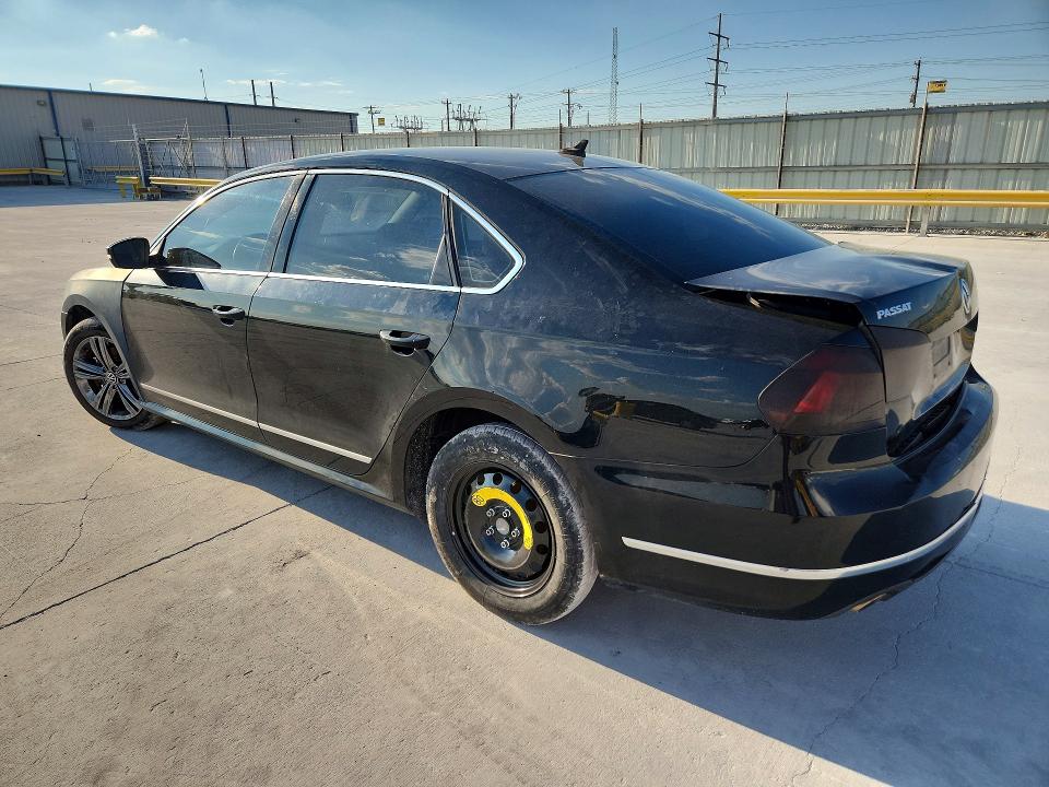 Photo 2 from auction – 2015 VOLKSWAGEN PASSAT with VIN 1VWCV7A34FC121084