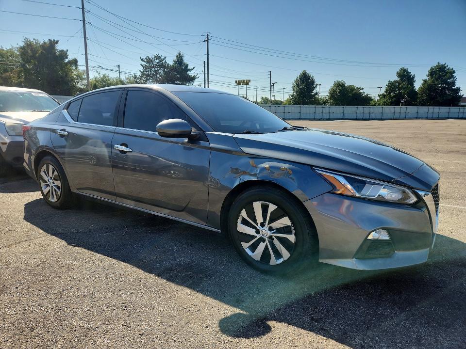 Photo 4 from auction – 2020 NISSAN ALTIMA with VIN 1N4BL4BV2LC183023