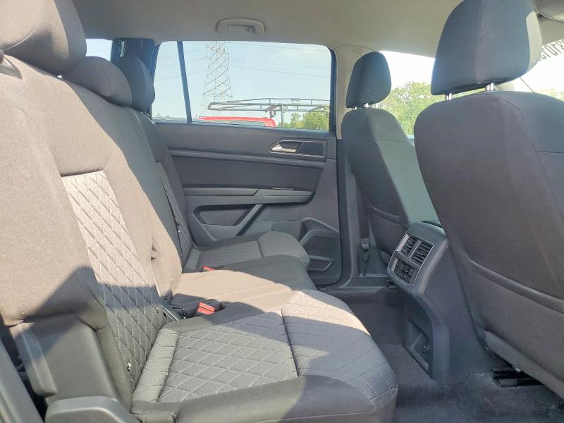 Снимка 11 от търг – 2018 VOLKSWAGEN ATLAS с VIN 1V2GR2CAXJC531385