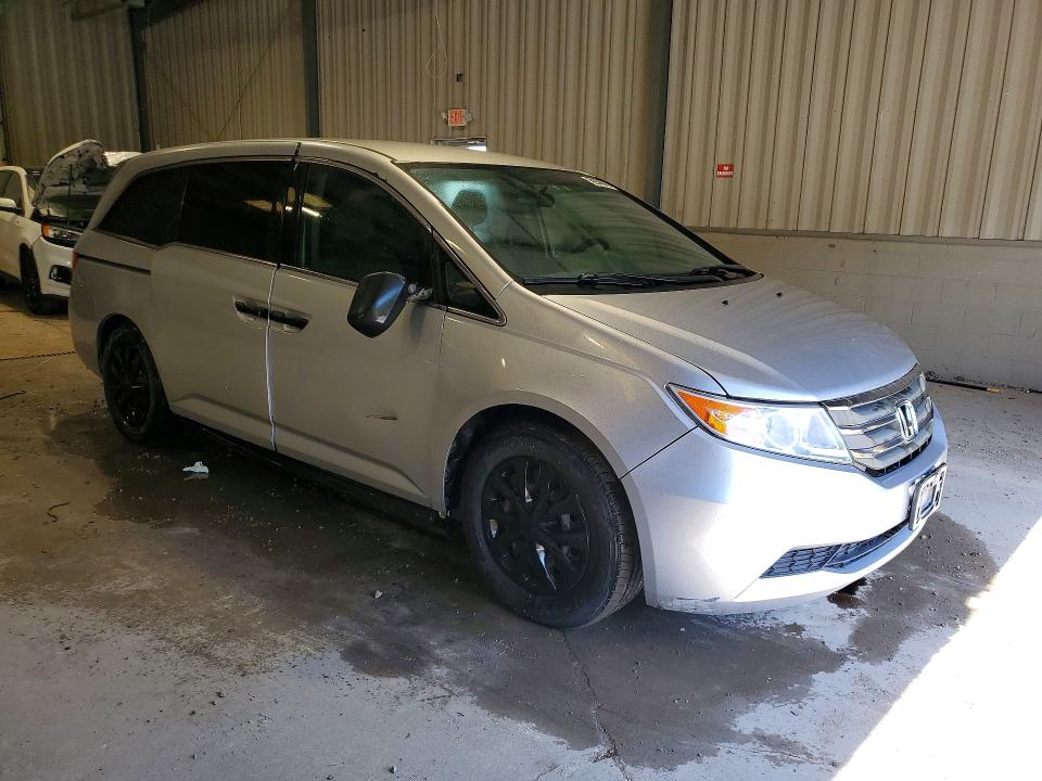 Photo 4 from auction – 2013 HONDA ODYSSEY with VIN 5FNRL5H24DB042941