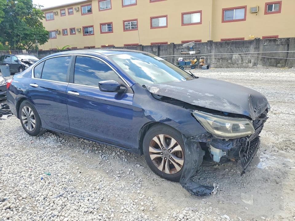Photo 4 from auction – 2014 HONDA ACCORD with VIN 1HGCR2F30EA208821