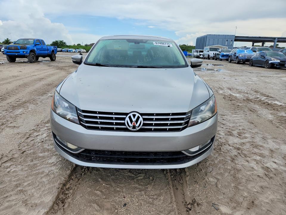 Photo 5 from auction – 2013 VOLKSWAGEN PASSAT with VIN 1VWBN7A37DC111092