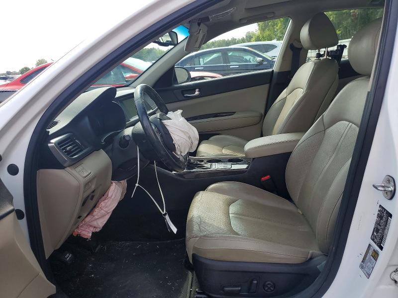 Photo 7 from auction – 2018 KIA OPTIMA with VIN 5XXGU4L35JG210951