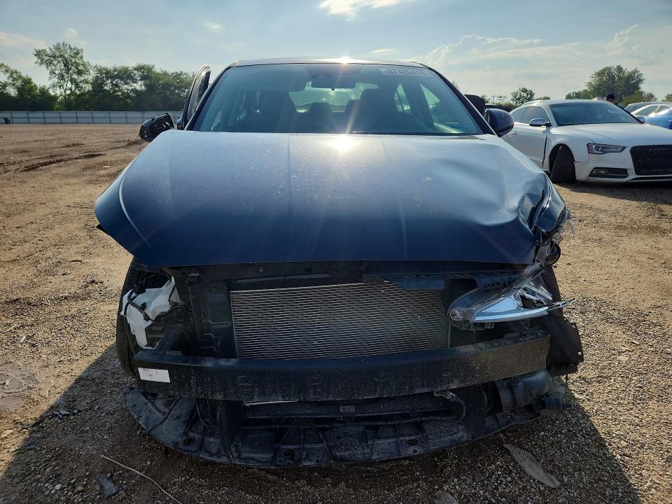 Photo 5 from auction – 2019 HYUNDAI ELANTRA with VIN 5NPD84LF2KH458002