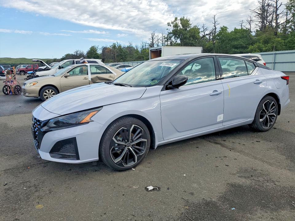 NISSAN ALTIMA 2026 with VIN 1N4BL4CV8TN327287 - Photo from auction