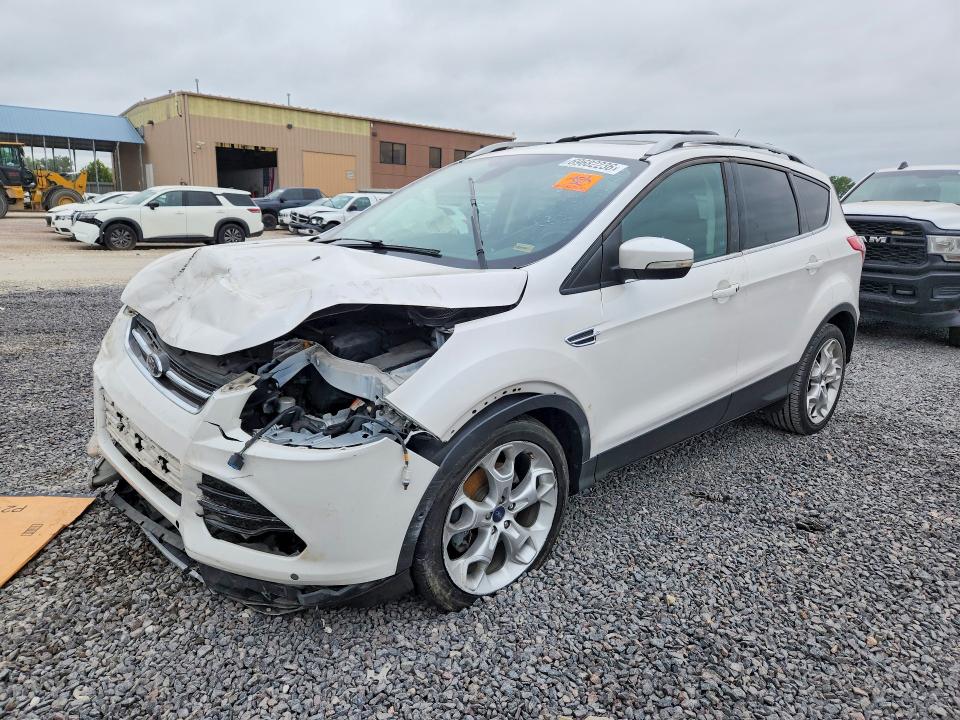 FORD ESCAPE 2013 مع رقم تعريف المركبة 1FMCU9J92DUA78275 - صورة من المزاد