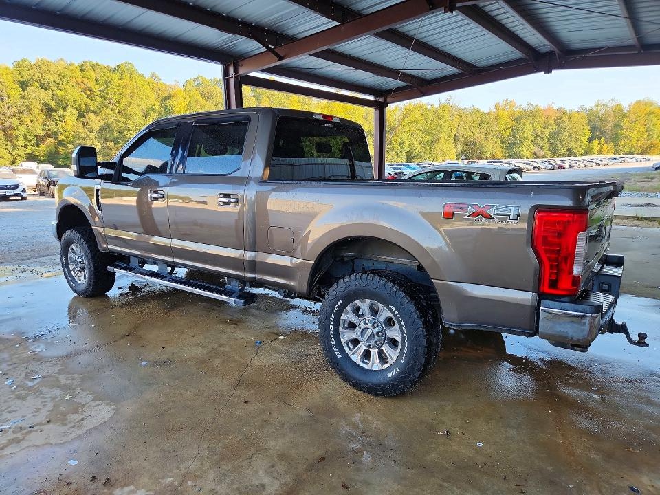 صورة رقم 2 من المزاد - 2017 FORD F250 مع VIN 1FT7W2B6XHEE61098