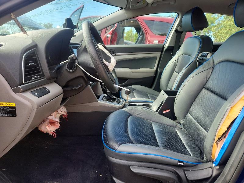 Снимка 7 от търг – 2017 HYUNDAI ELANTRA с VIN 5NPD84LF0HH210047