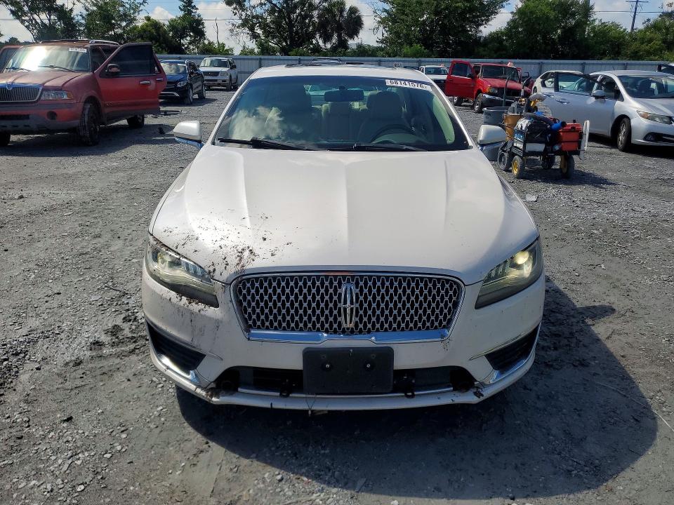 Photo 5 from auction – 2017 LINCOLN MKZ with VIN 3LN6L5MU1HR609861