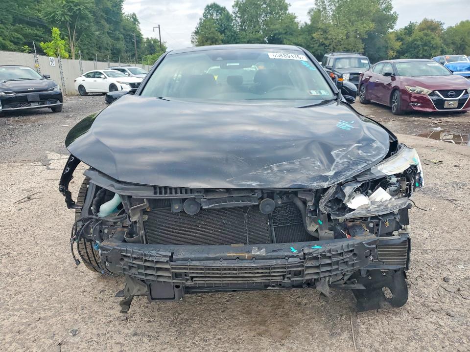 Photo 5 from auction – 2017 HONDA ACCORD with VIN JHMCR6F56HC025745