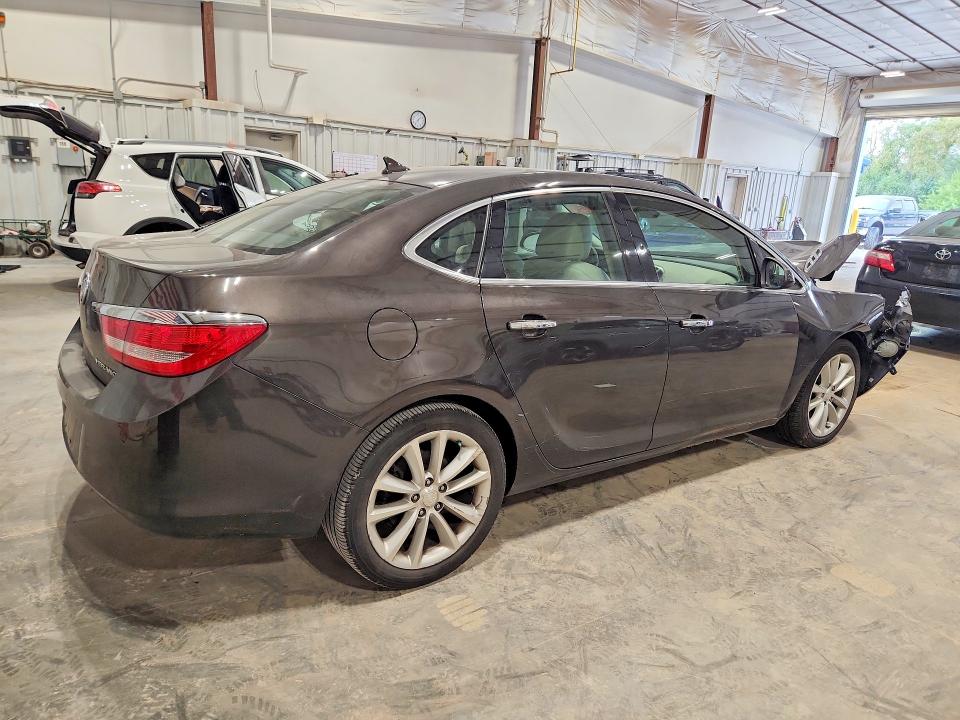 Foto 3 de la subasta – 2013 BUICK VERANO con VIN 1G4PS5SK1D4216910