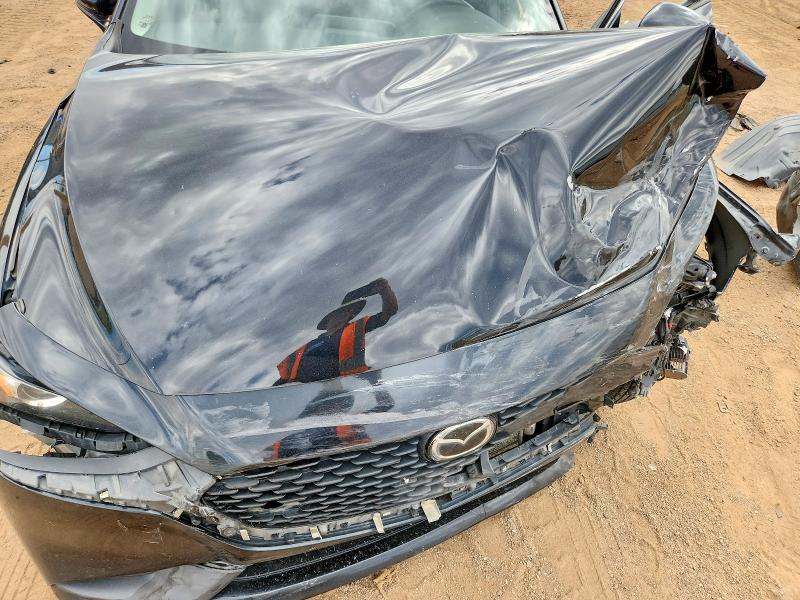 صورة رقم 11 من المزاد - 2021 MAZDA 3 مع VIN JM1BPABL4M1337157
