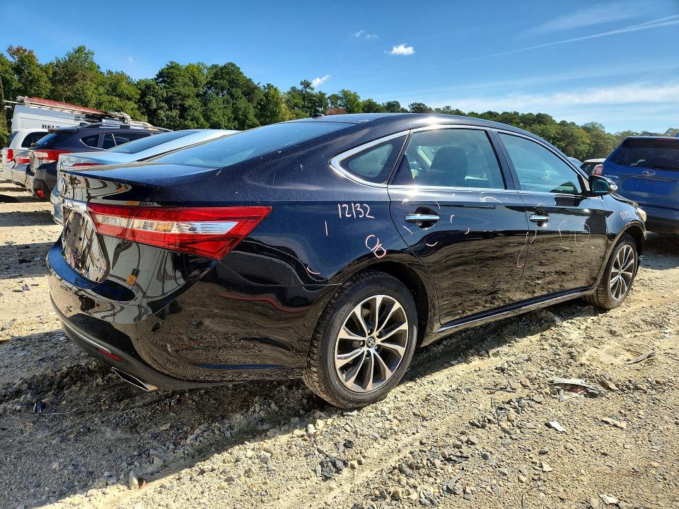 Photo 3 from auction – 2018 TOYOTA AVALON with VIN 4T1BK1EB5JU271872
