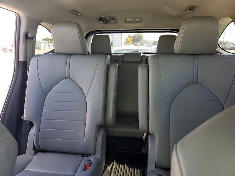 Photo 10 from auction – 2020 TOYOTA HIGHLANDER with VIN 5TDHZRBH6LS505459