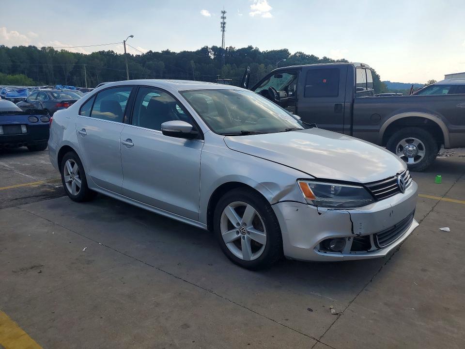 Photo 4 from auction – 2012 VOLKSWAGEN JETTA with VIN 3VWLL7AJ9CM368387