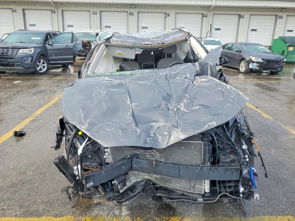 Снимка 5 от търг – 2025 HYUNDAI TUCSON с VIN 5NMJB3DE8SH573821
