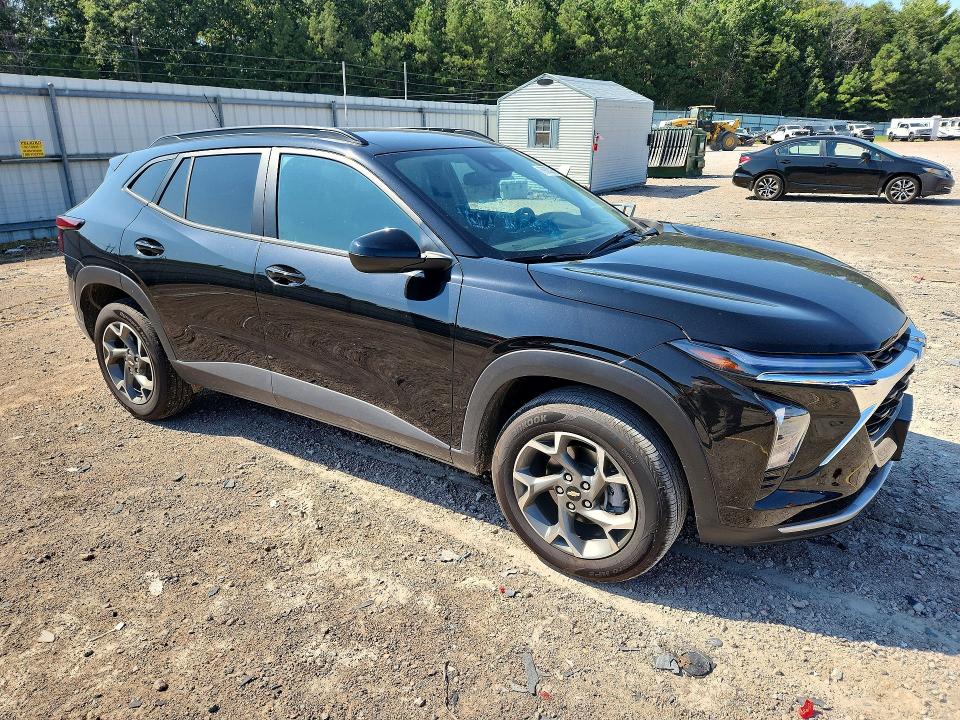 Photo 4 from auction – 2026 CHEVROLET TRAX with VIN KL77LHEP6TC091401