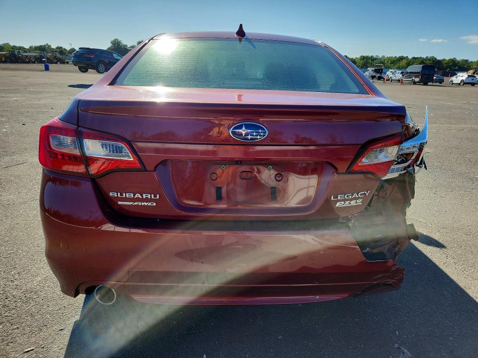 Foto 6 de la subasta – 2017 SUBARU LEGACY con VIN 4S3BNAR69H3024928