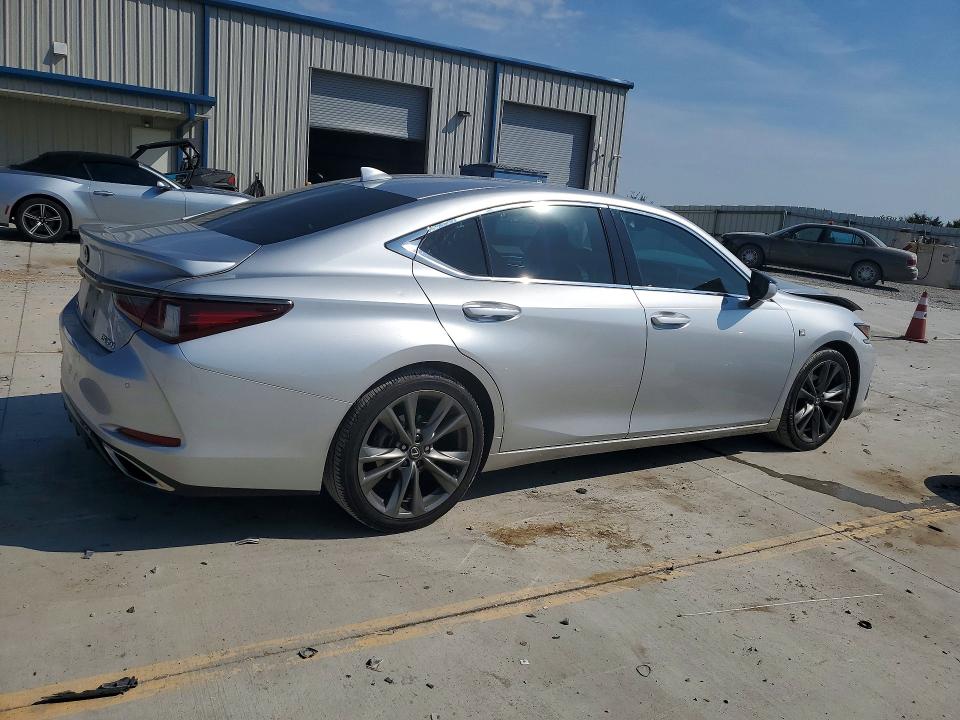 Photo 3 from auction – 2019 LEXUS ES with VIN 58ABZ1B1XKU020203