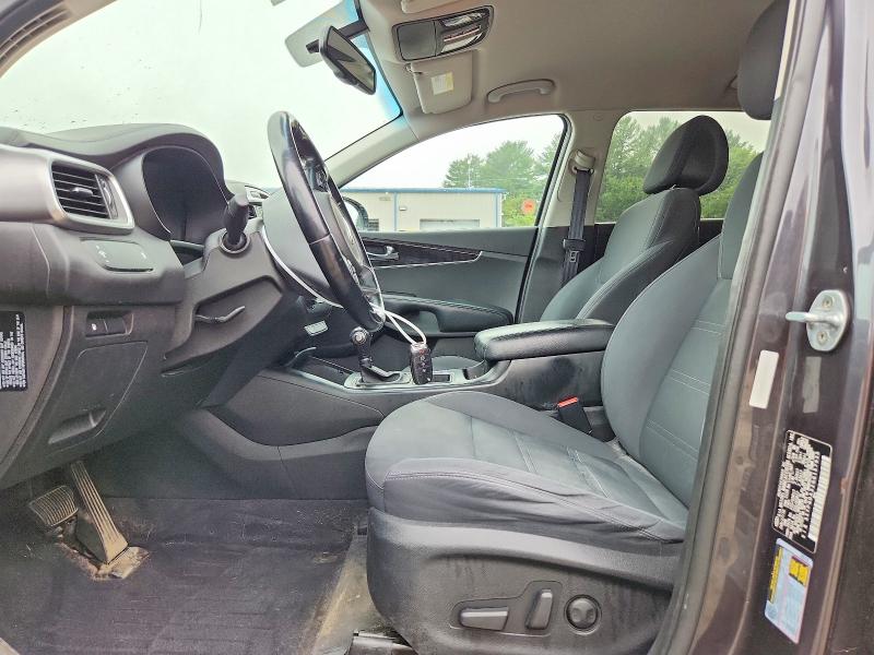 Photo 7 from auction – 2016 KIA SORENTO with VIN 5XYPGDA32GG157933