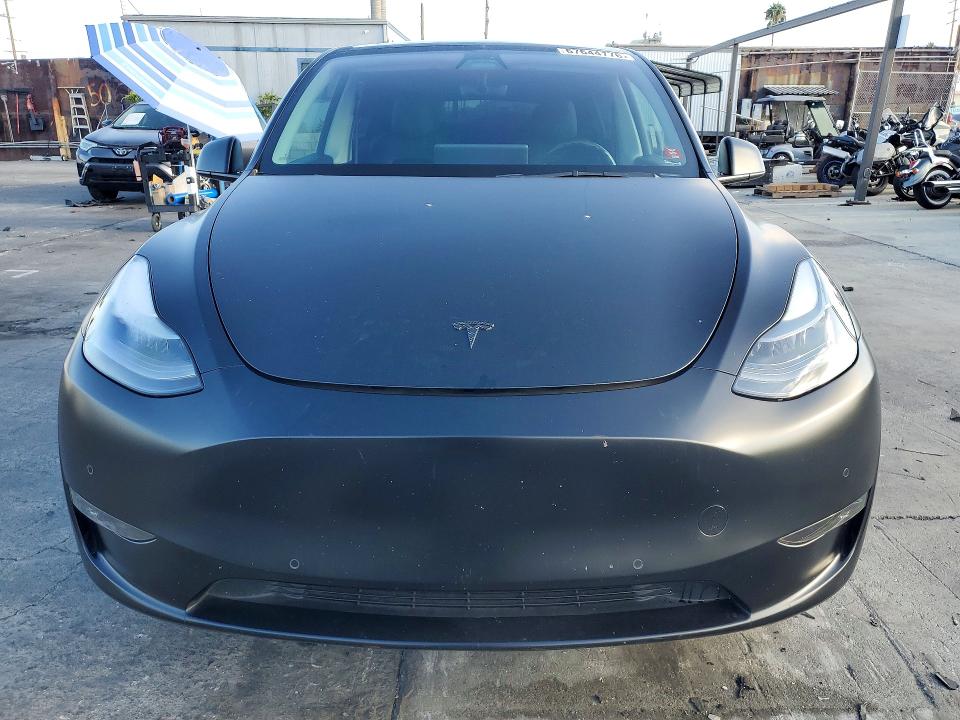 Снимка 5 от търг – 2022 TESLA MODEL Y с VIN 7SAYGDEF9NF328547