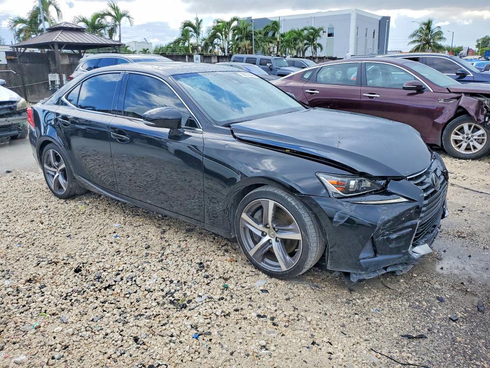 Photo 4 from auction – 2017 LEXUS IS with VIN JTHBA1D2XH5061473