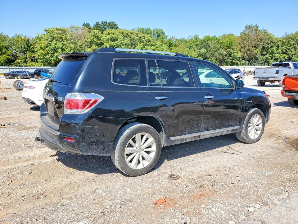 Photo 3 from auction – 2011 TOYOTA HIGHLANDER with VIN JTEDC3EHXB2002995