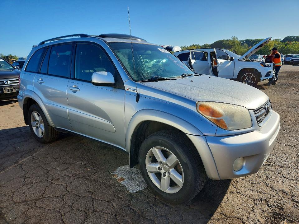 Photo 4 from auction – 2005 TOYOTA RAV4 with VIN JTEHD20V556038841