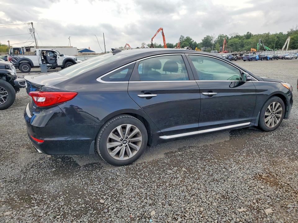 Photo 3 from auction – 2017 HYUNDAI SONATA with VIN 5NPE34AFXHH587104