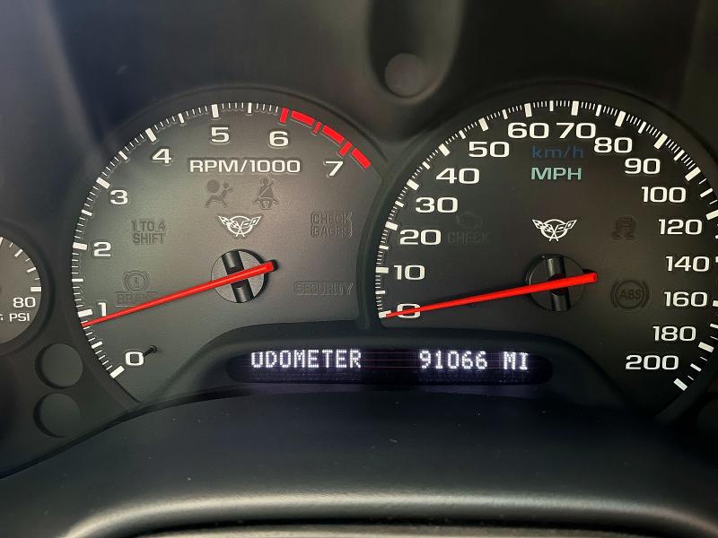 Photo 8 from auction – 2000 CHEVROLET CORVETTE with VIN 1G1YY22G4Y5124362