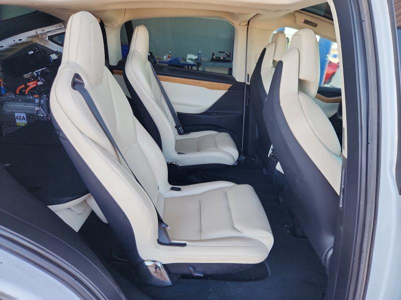 Zdjęcie 11 z aukcji – 2018 TESLA MODEL X z VIN 5YJXCBE23JF140588