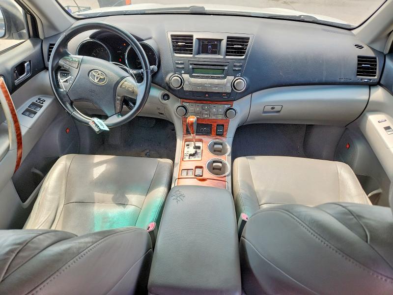 Photo 8 from auction – 2010 TOYOTA HIGHLANDER with VIN JTEYK3EH5A2100514