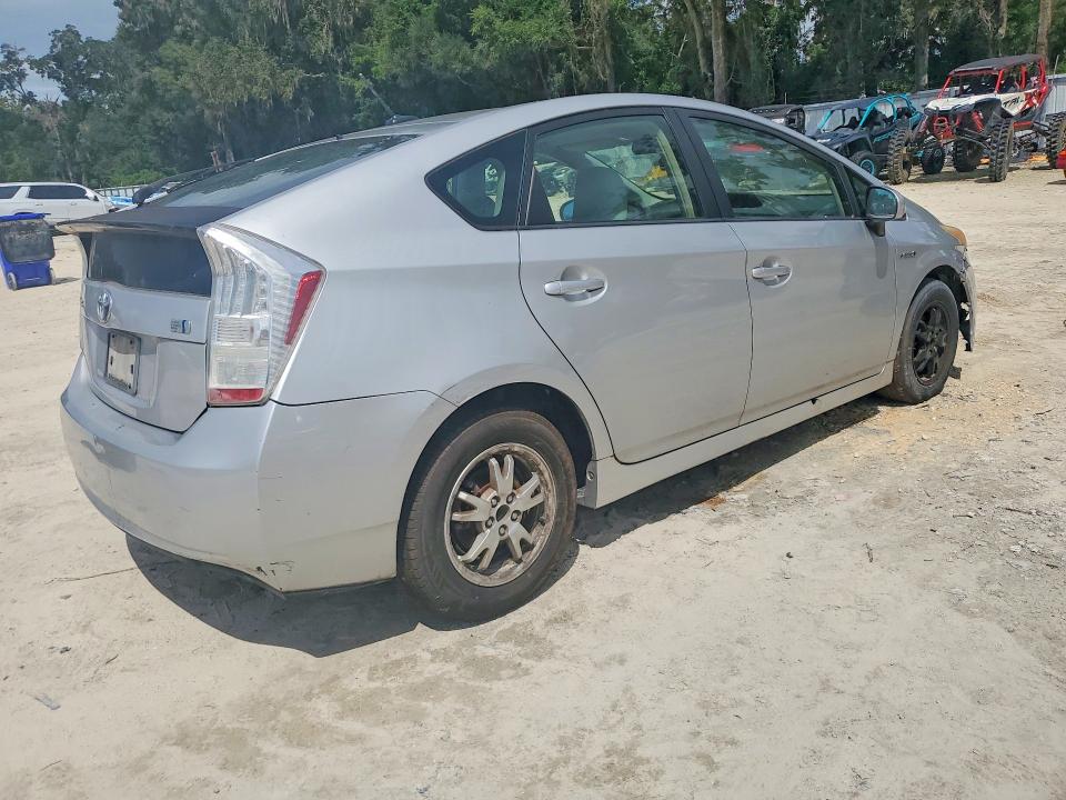 Photo 3 from auction – 2011 TOYOTA PRIUS with VIN JTDKN3DU3B0274322
