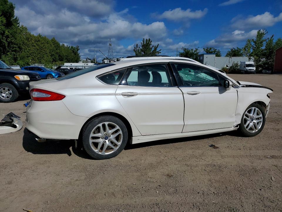 Снимка 3 от търг – 2015 FORD FUSION с VIN 3FA6P0H73FR285699