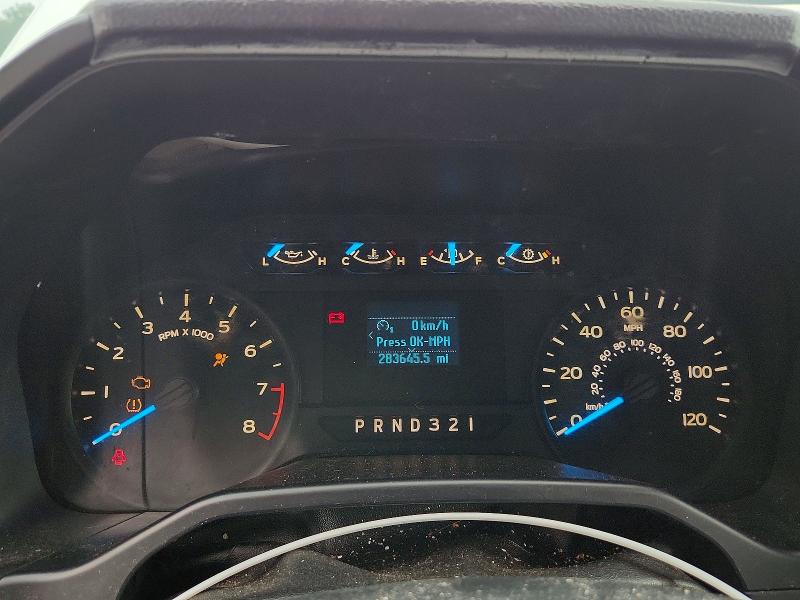 Zdjęcie 9 z aukcji – 2016 FORD F150 z VIN 1FTMF1C81GKD13757