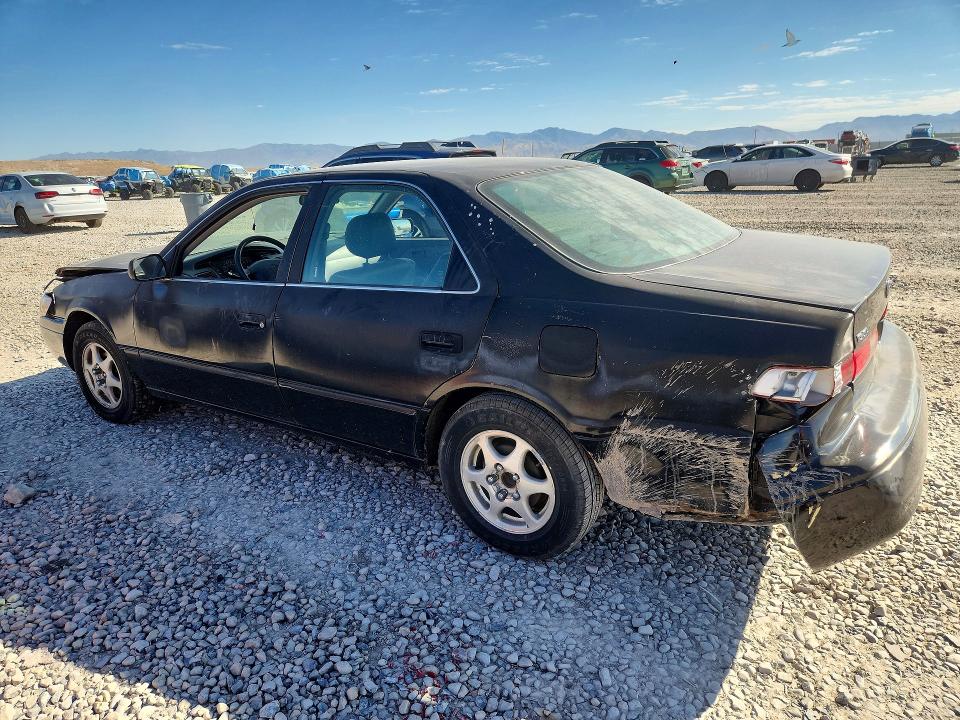 Photo 2 from auction – 1998 TOYOTA CAMRY with VIN JT2BG28K9W0243071