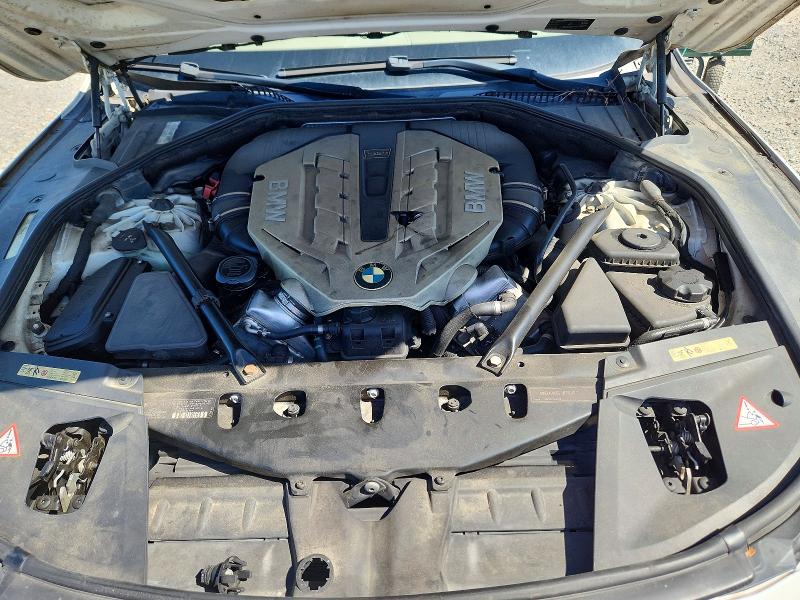 Photo 11 from auction – 2010 BMW 750 with VIN WBAKC6C50ACL67651