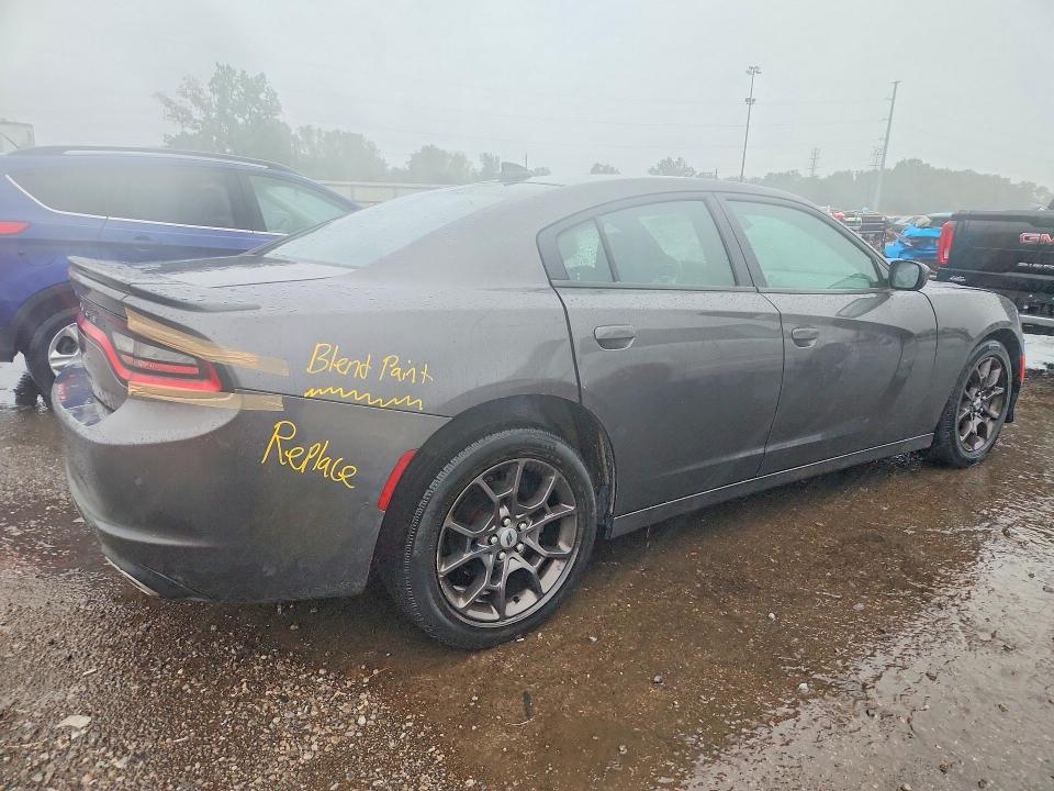 Снимка 3 от търг – 2018 DODGE CHARGER с VIN 2C3CDXJG5JH201464