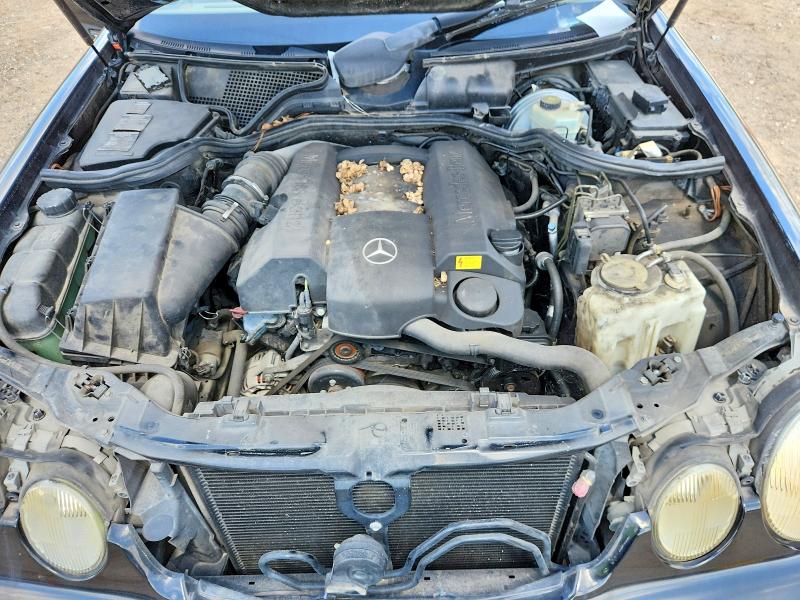 Photo 11 from auction – 2001 MERCEDES-BENZ E with VIN WDBJF65J91B206039