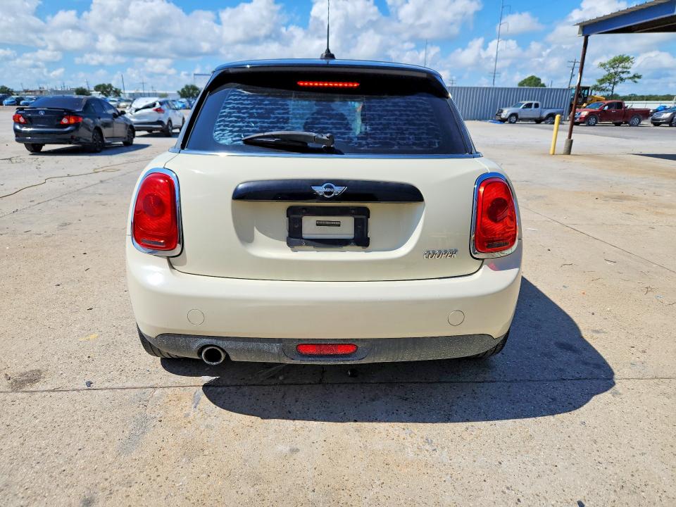 Photo 6 from auction – 2016 MINI COOPER with VIN WMWXU1C51G2D12469