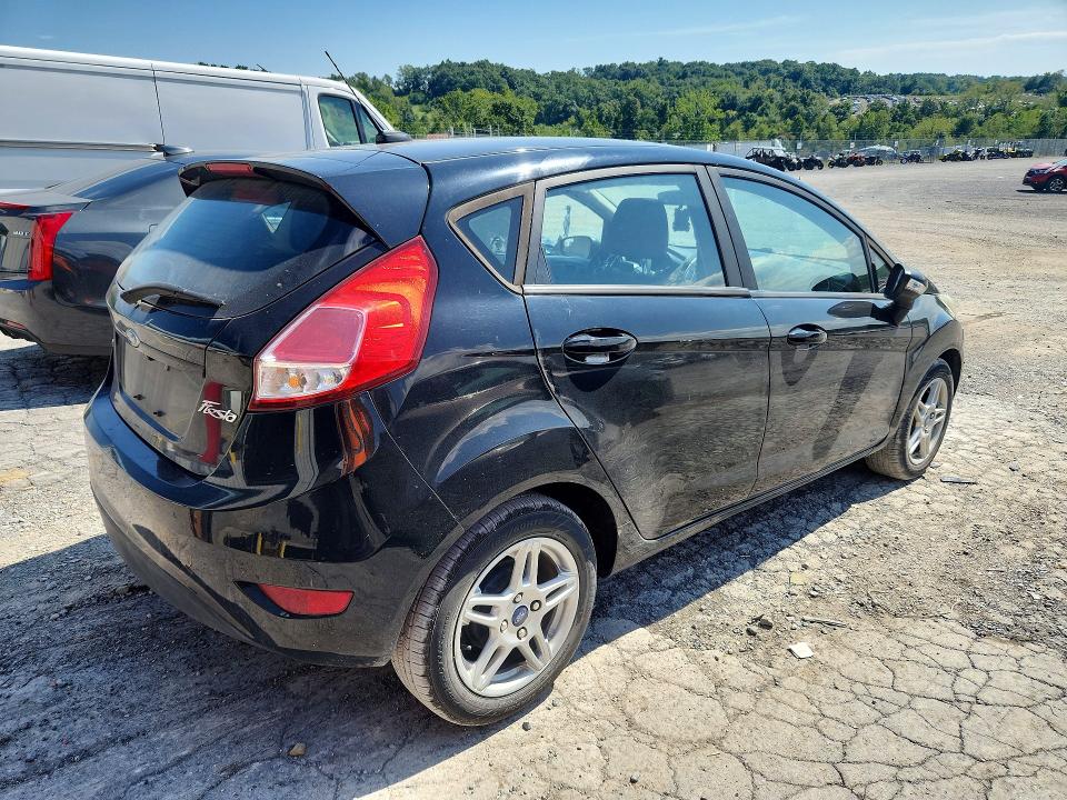 Photo 3 from auction – 2018 FORD FIESTA with VIN 3FADP4EJ7JM101157
