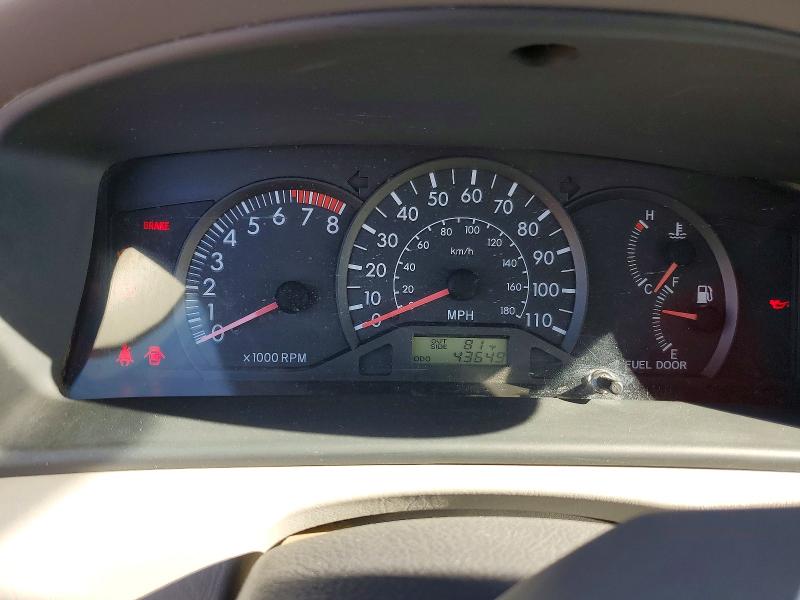 Снимка 9 от търг – 2004 TOYOTA COROLLA с VIN JTDBR32EX42032523