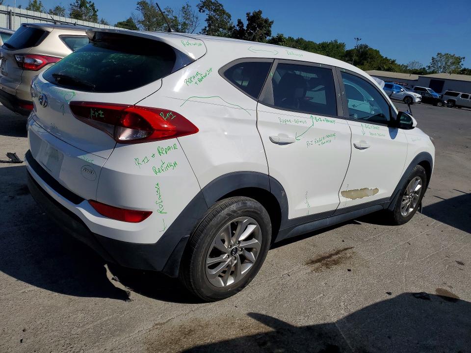 Photo 3 from auction – 2018 HYUNDAI TUCSON with VIN KM8J2CA45JU824423