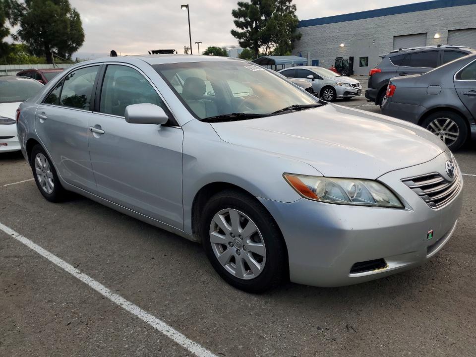 Photo 4 from auction – 2007 TOYOTA CAMRY with VIN JTNBB46KX73008937
