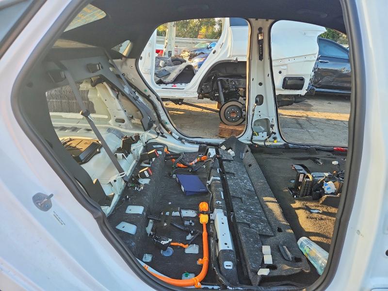 Photo 10 from auction – 2025 HYUNDAI IONIQ 6 with VIN KMHM24AA4SA117499