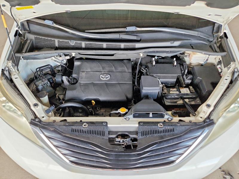Photo 12 from auction – 2013 TOYOTA SIENNA with VIN 5TDKK3DC9DS383321